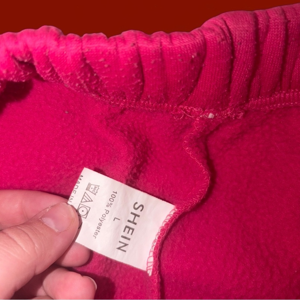 PINK SHORTS - Picture 3 of 4
